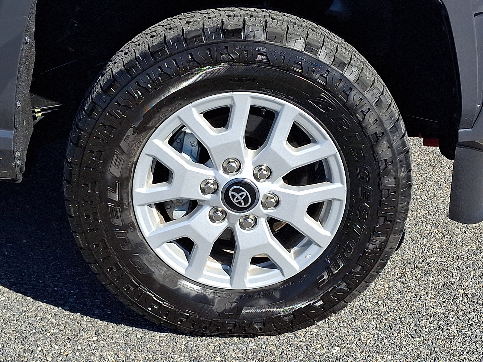 Used 2026 Toyota Tacoma SR5 AWD/4WD image 9