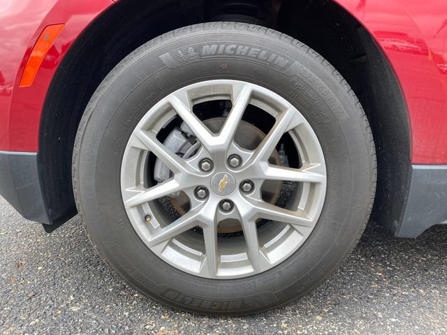 Used 2024 Chevrolet Equinox LT w/ LPO, Floor Liner Package FWD image 22
