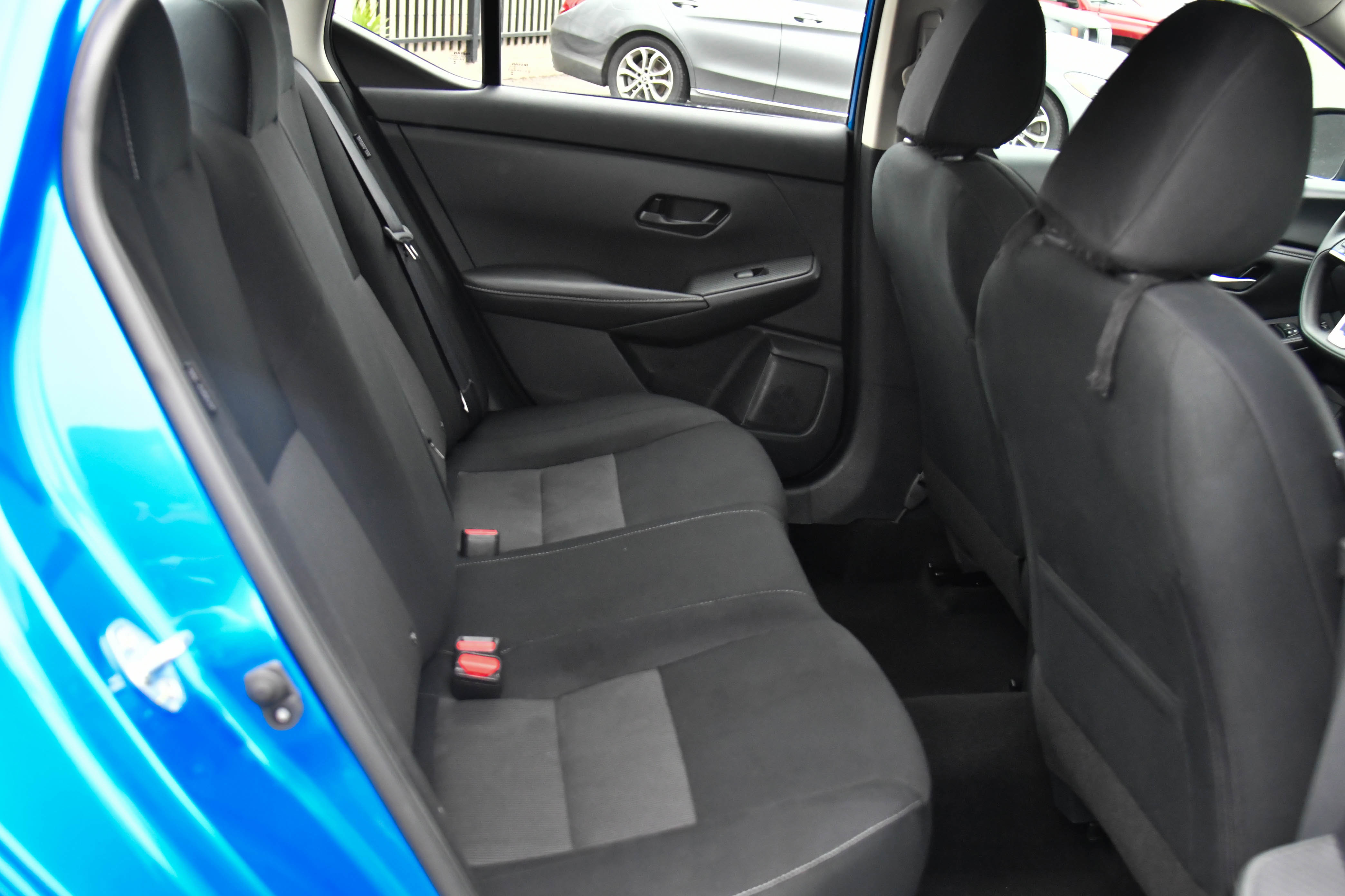 Used 2024 Nissan Sentra SV image 37