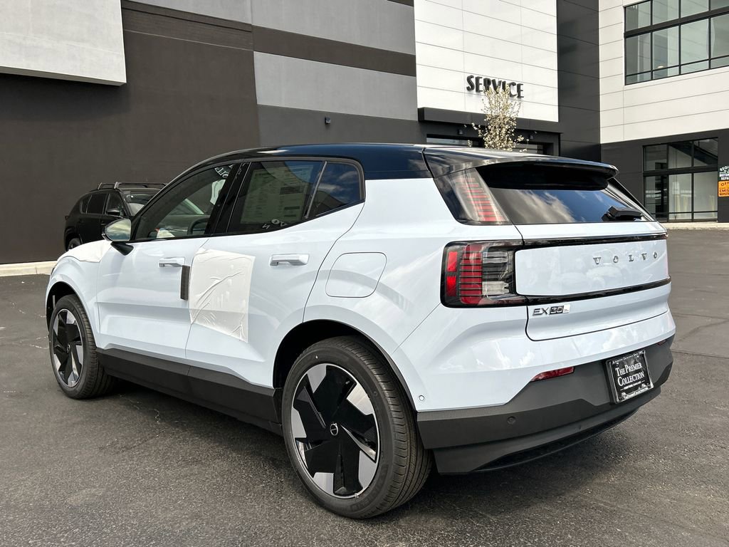 New 2026 Volvo EX30 Ultra w/ Climate Package image 4