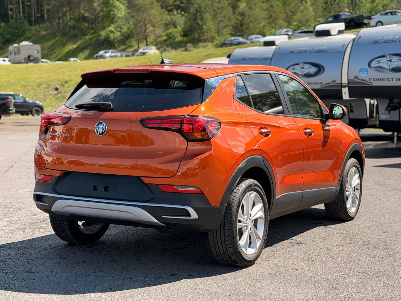 Used 2023 Buick Encore GX Preferred w/ Cold Weather Comfort Package AWD/4WD image 5