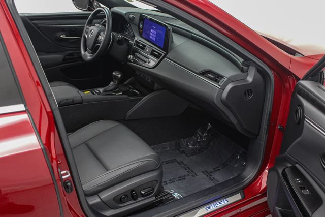Used 2025 Lexus ES 300h F Sport w/ Accessory Package (Z2) FWD image 27