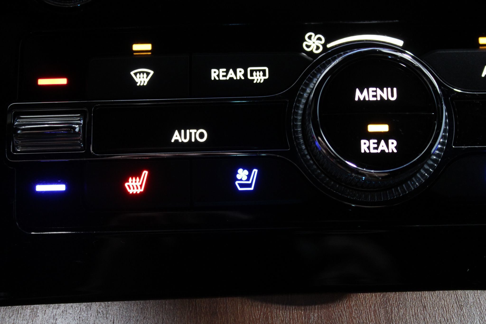 Used 2019 Lincoln Navigator Reserve AWD/4WD image 42