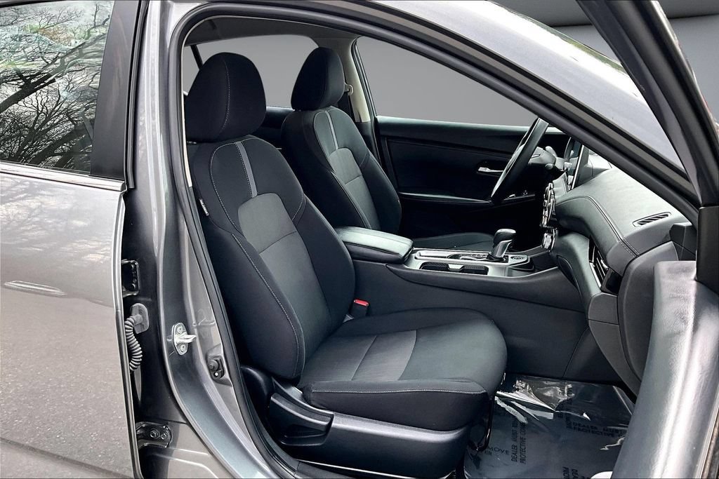 Used 2023 Nissan Sentra SV FWD image 29