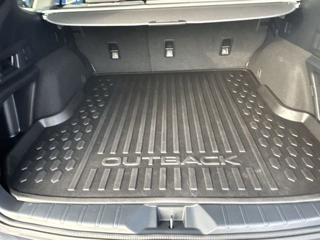 Used 2022 Subaru Outback Premium image 24