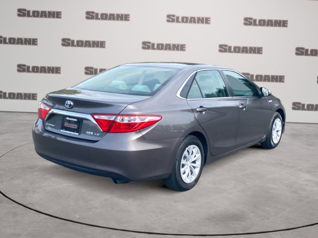 Used 2016 Toyota Camry LE image 5