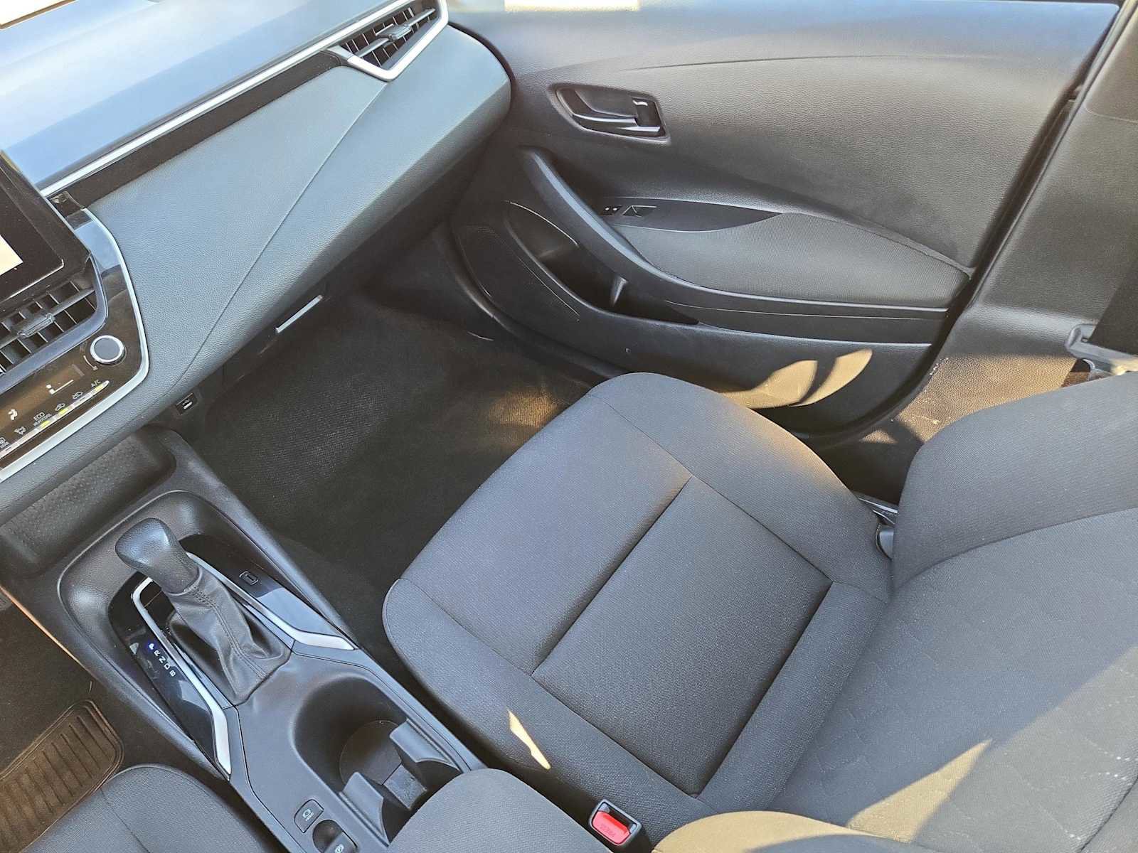 Used 2024 Toyota Corolla LE image 13