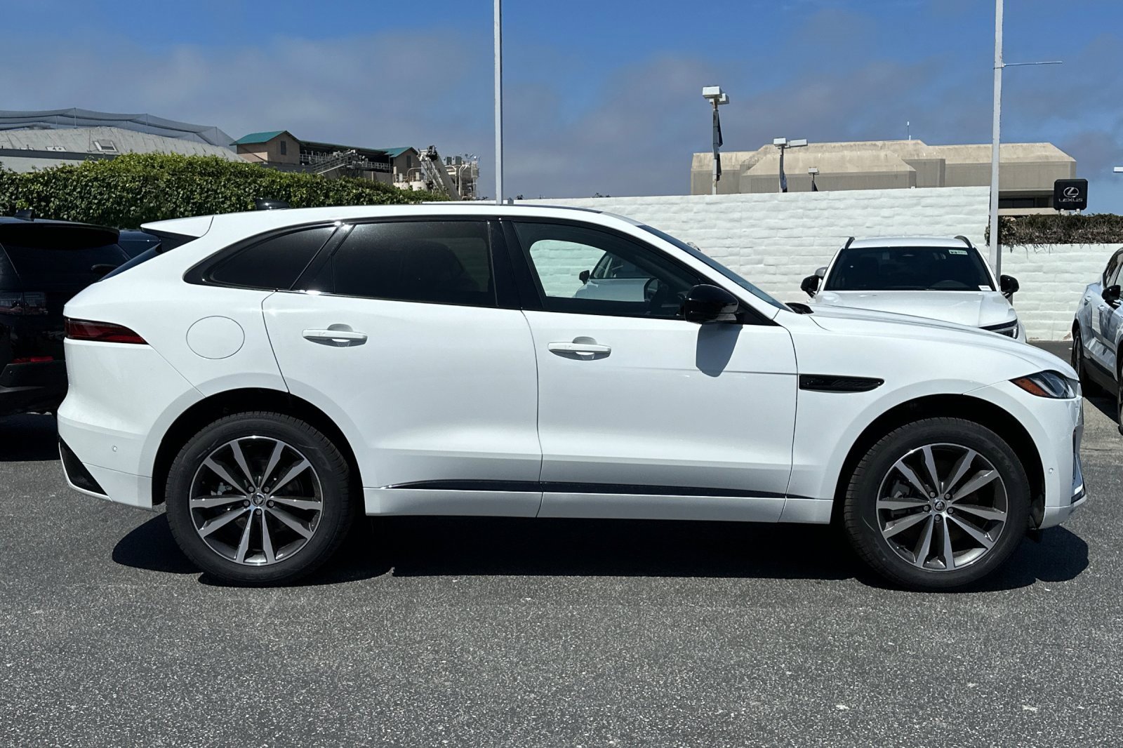 New 2026 Jaguar F-PACE R-Dynamic S image 6