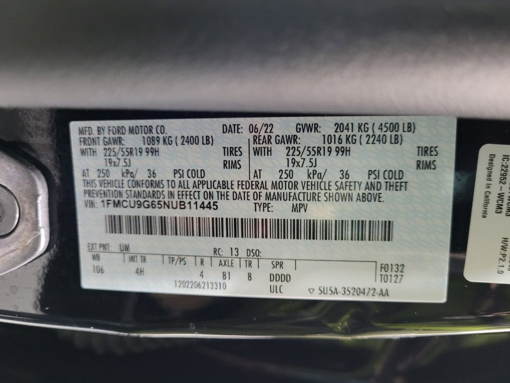Used 2022 Ford Escape SE w/ SE Sport Appearance Package image 33