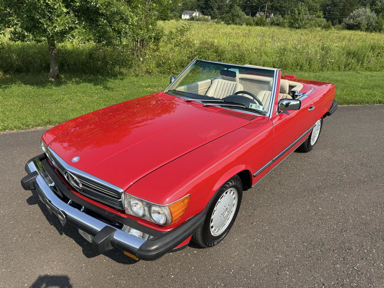 Used 1988 Mercedes-Benz 560 SL image 4