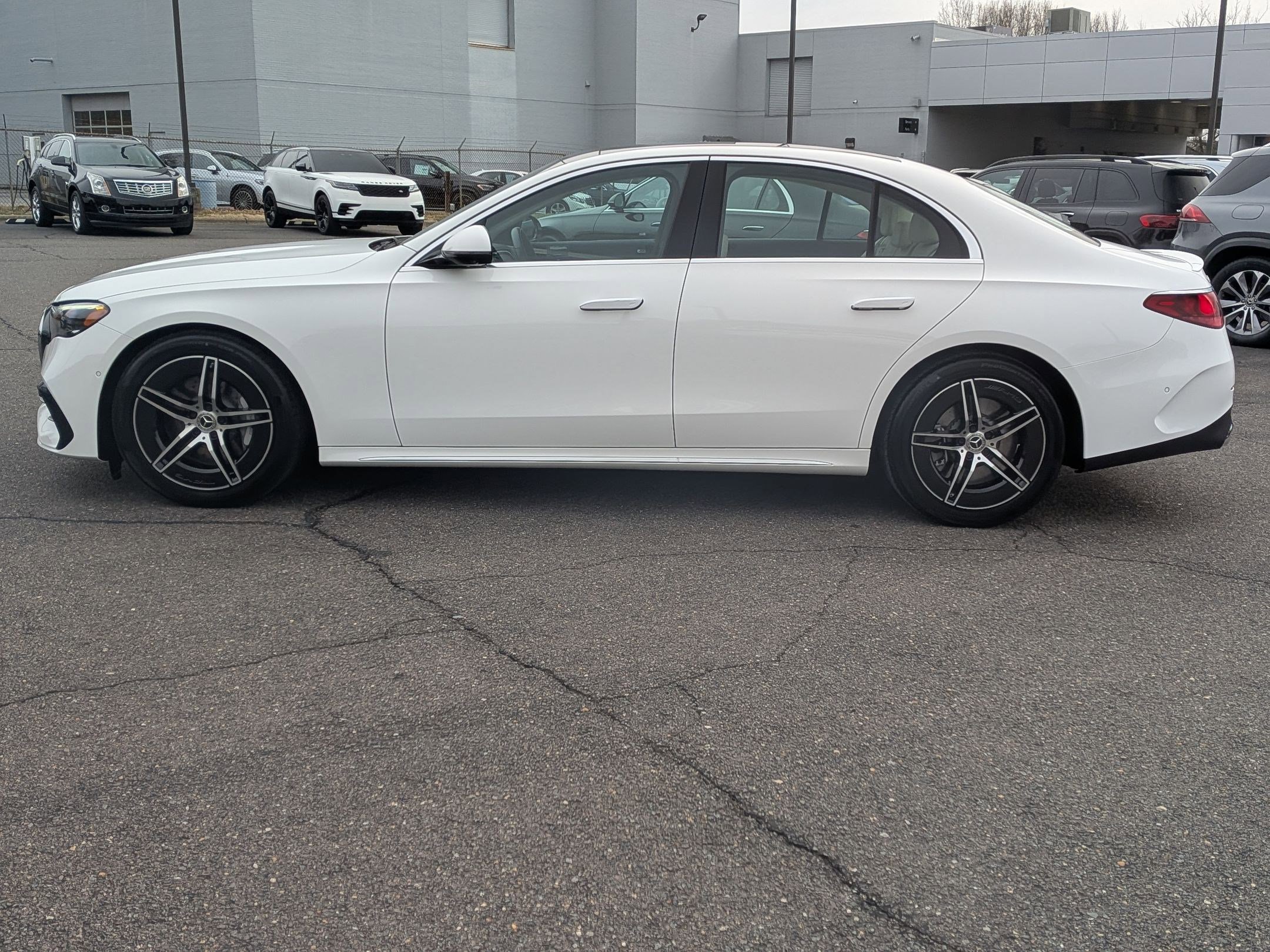 Used 2025 Mercedes-Benz E 450 4MATIC Sedan image 6