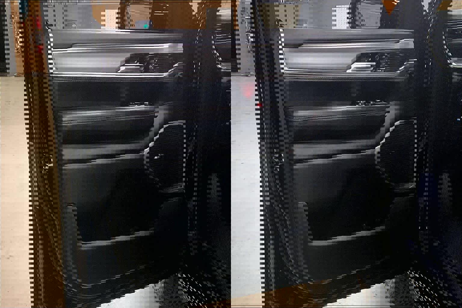 Used 2024 Jeep Wagoneer Series II image 19