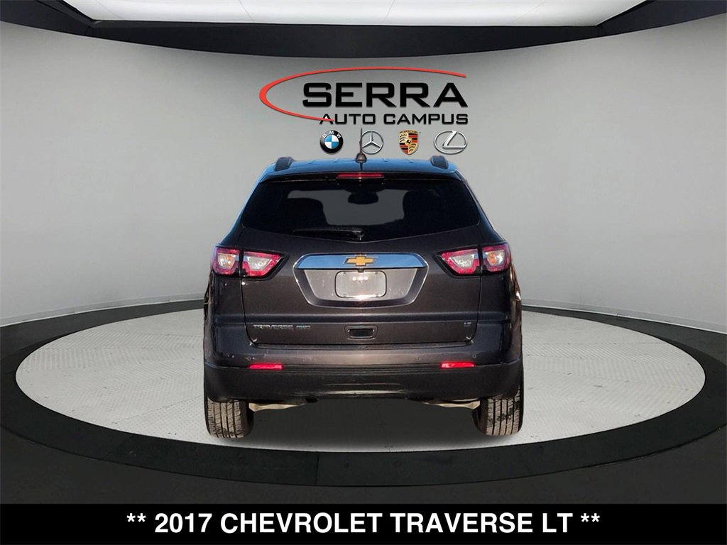 Used 2017 Chevrolet Traverse LT image 16