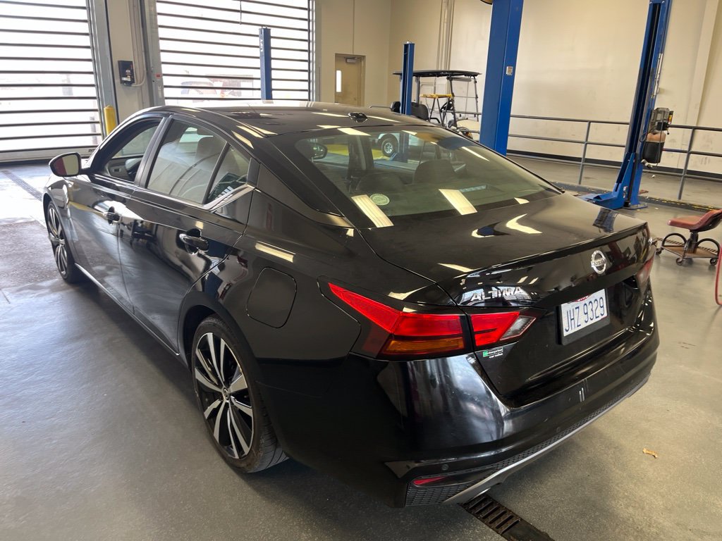 Used 2020 Nissan Altima 2.5 SR FWD image 4