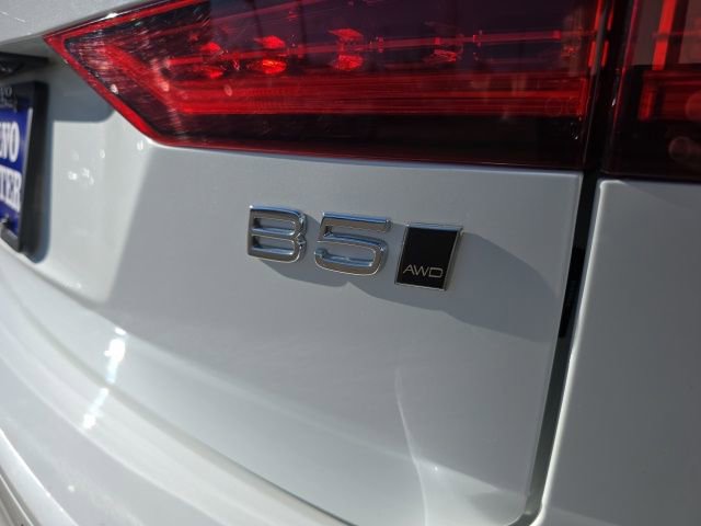Certified 2025 Volvo V60 B5 Cross Country Plus image 15