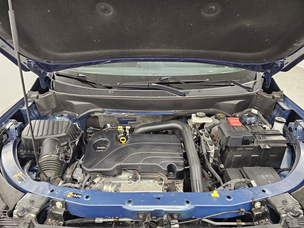 Used 2025 Chevrolet Equinox LT FWD image 9