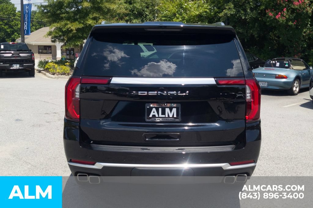 Used 2025 GMC Yukon Denali AWD/4WD image 6