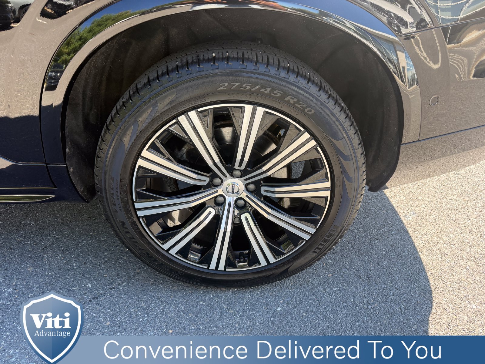 Certified 2023 Volvo XC90 B6 Plus AWD/4WD image 12