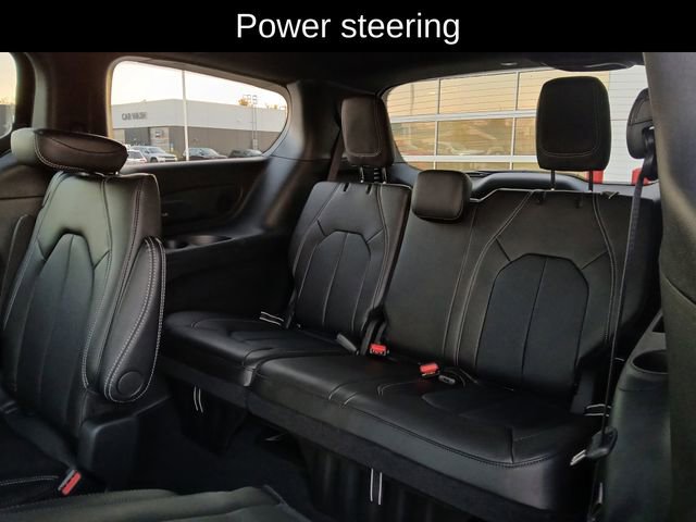 New 2026 Chrysler Pacifica Select image 14