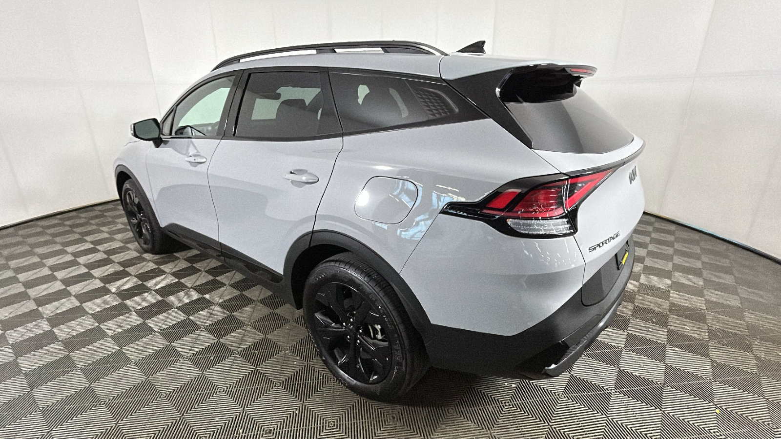 Used 2025 Kia Sportage X-Line AWD/4WD image 5