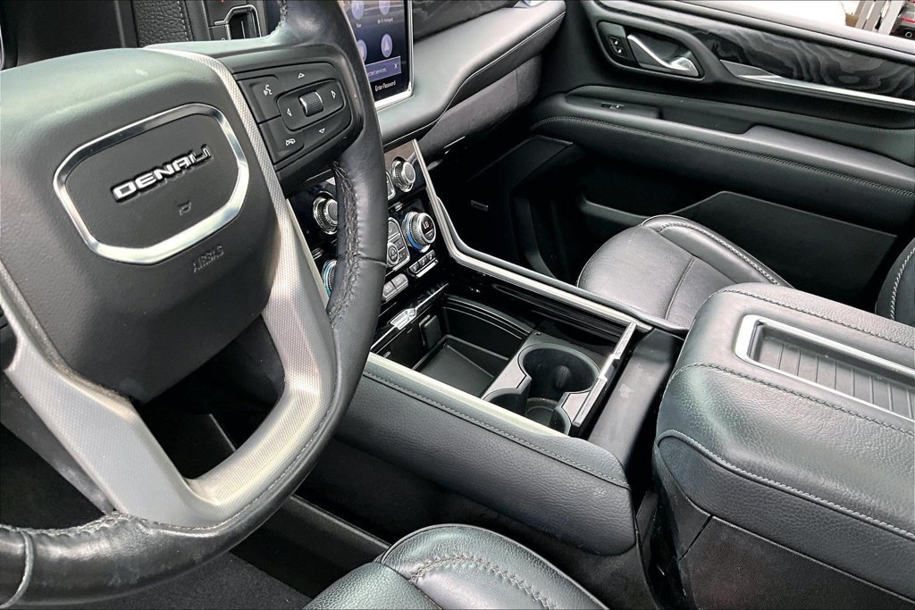 Used 2021 GMC Yukon Denali RWD image 16