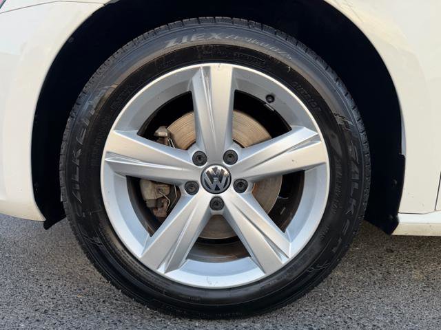 Used 2014 Volkswagen Passat 1.8T SE FWD image 24
