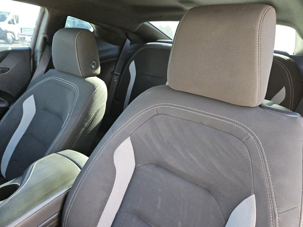 Used 2021 Chevrolet Camaro LT image 20