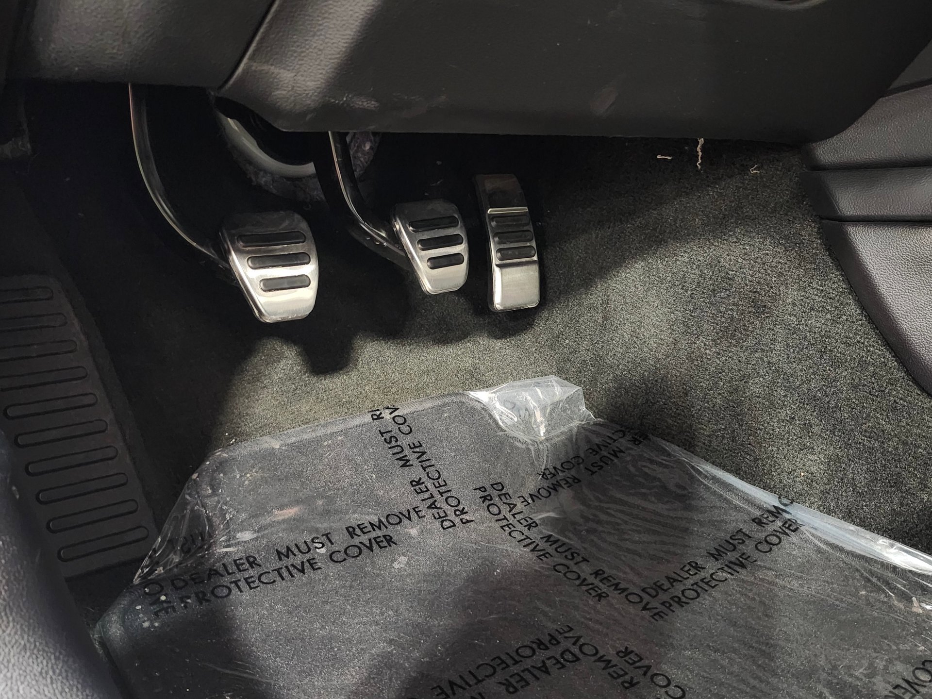 Used 2016 Ford Mustang Shelby GT350R w/ GT350R Equipment Group 920A image 19