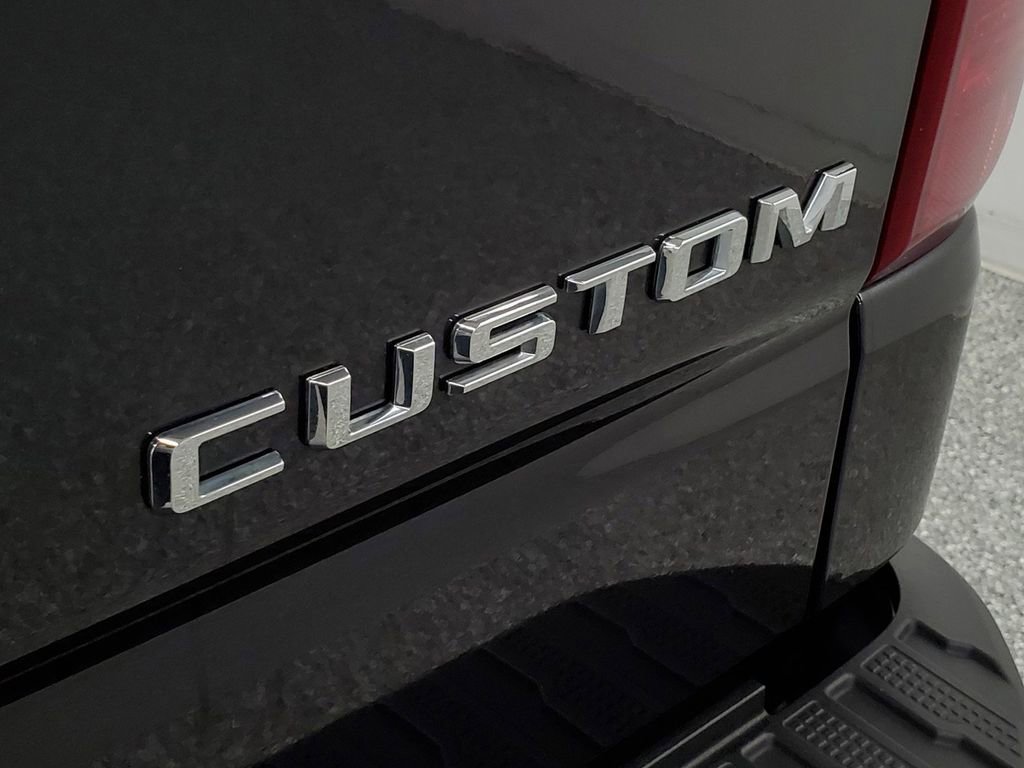 Used 2022 Chevrolet Silverado 1500 Custom image 23