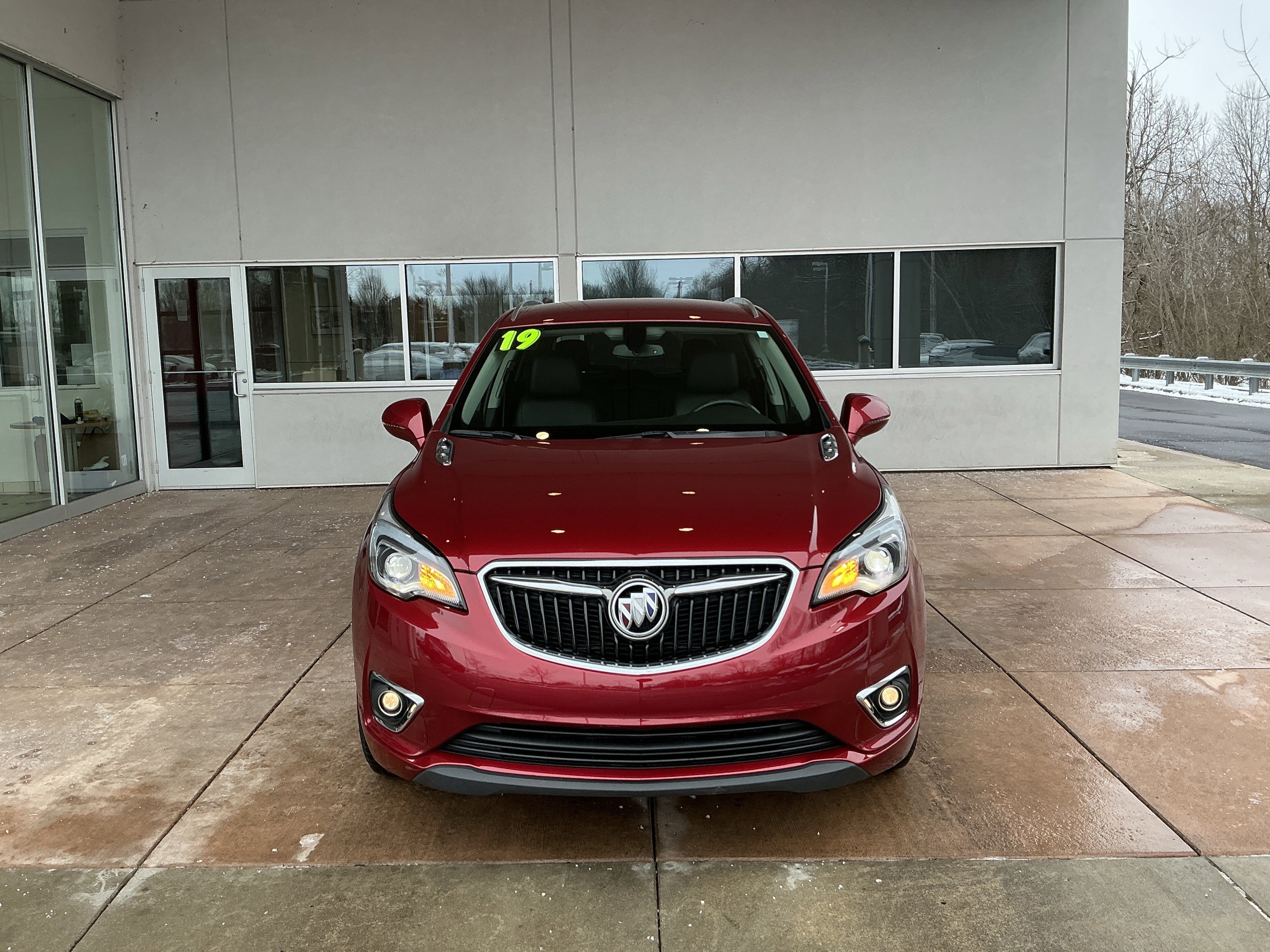 Used 2019 Buick Envision Essence image 2