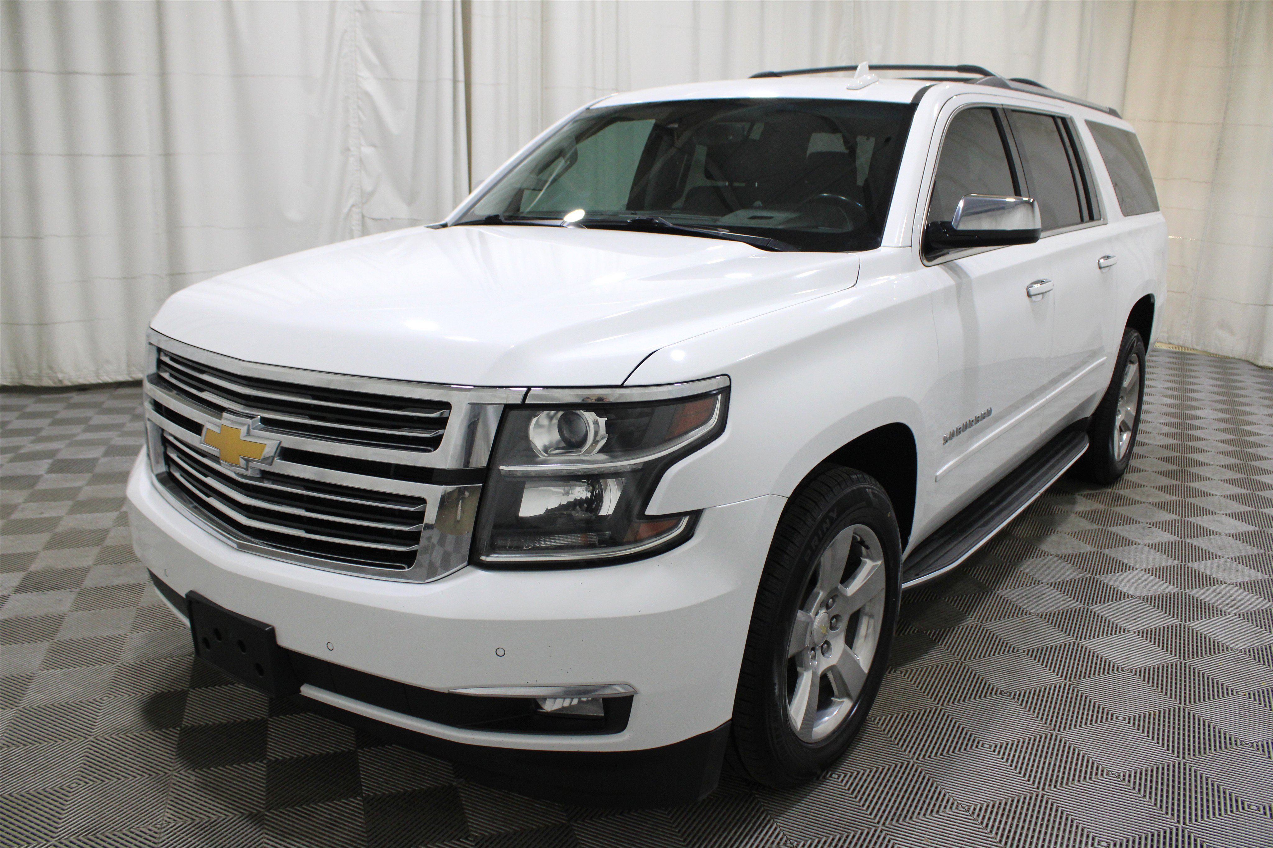 Used 2018 Chevrolet Suburban Premier image 38