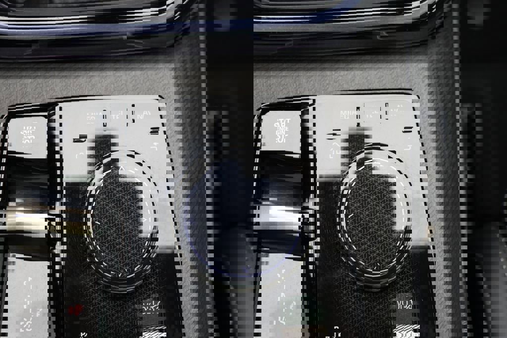 Used 2025 BMW X3 xDrive30i w/ Premium Package image 27