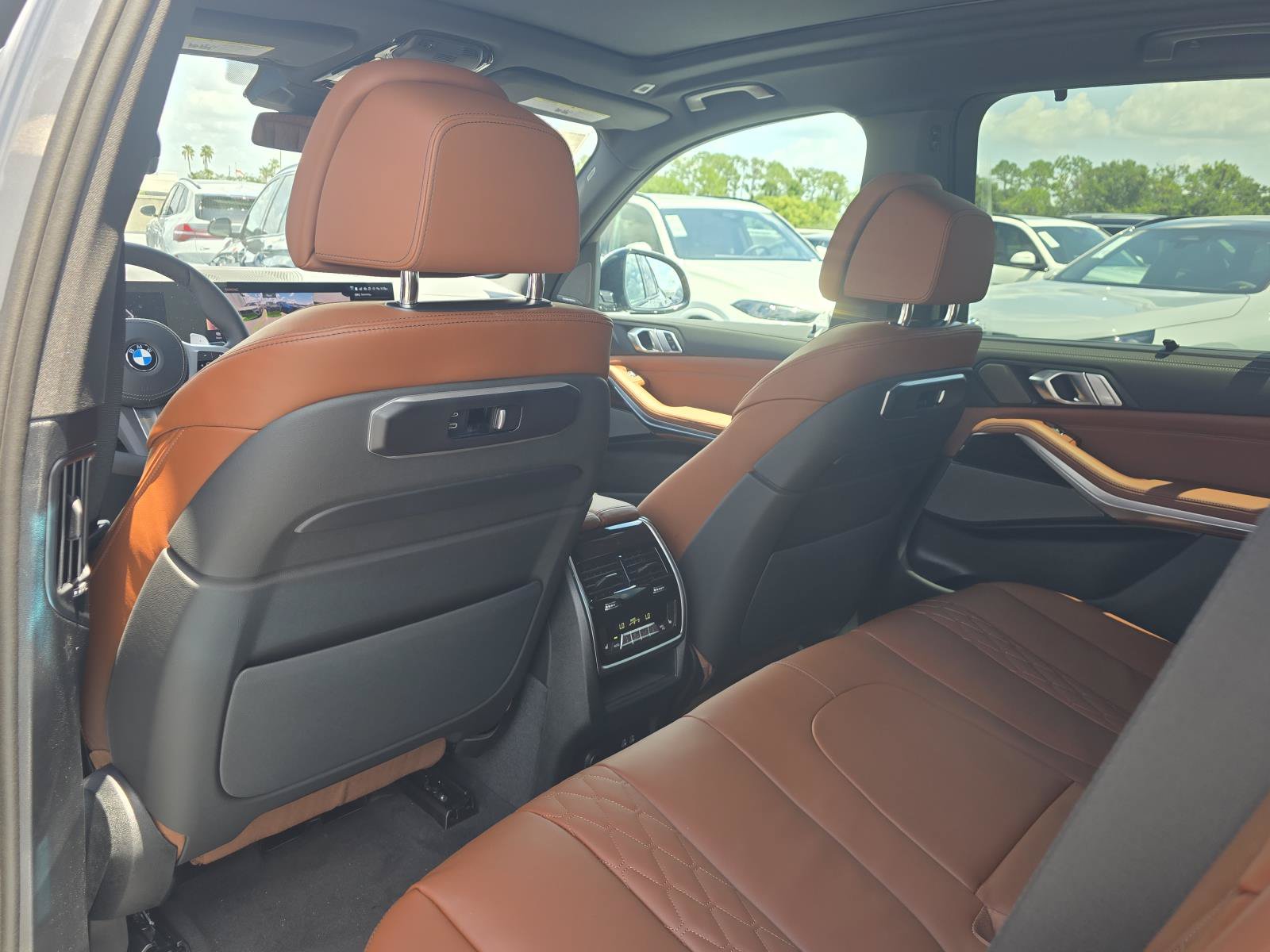 New 2026 BMW X5 xDrive40i w/ Executive Package AWD/4WD image 10