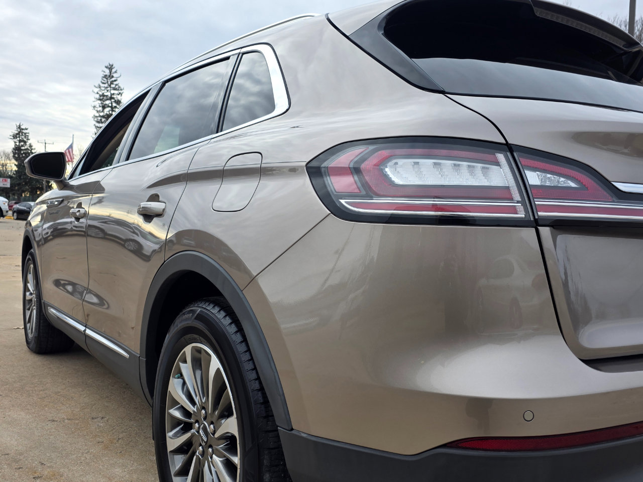 Used 2020 Lincoln Nautilus FWD w/ Equipment Group 101A image 15