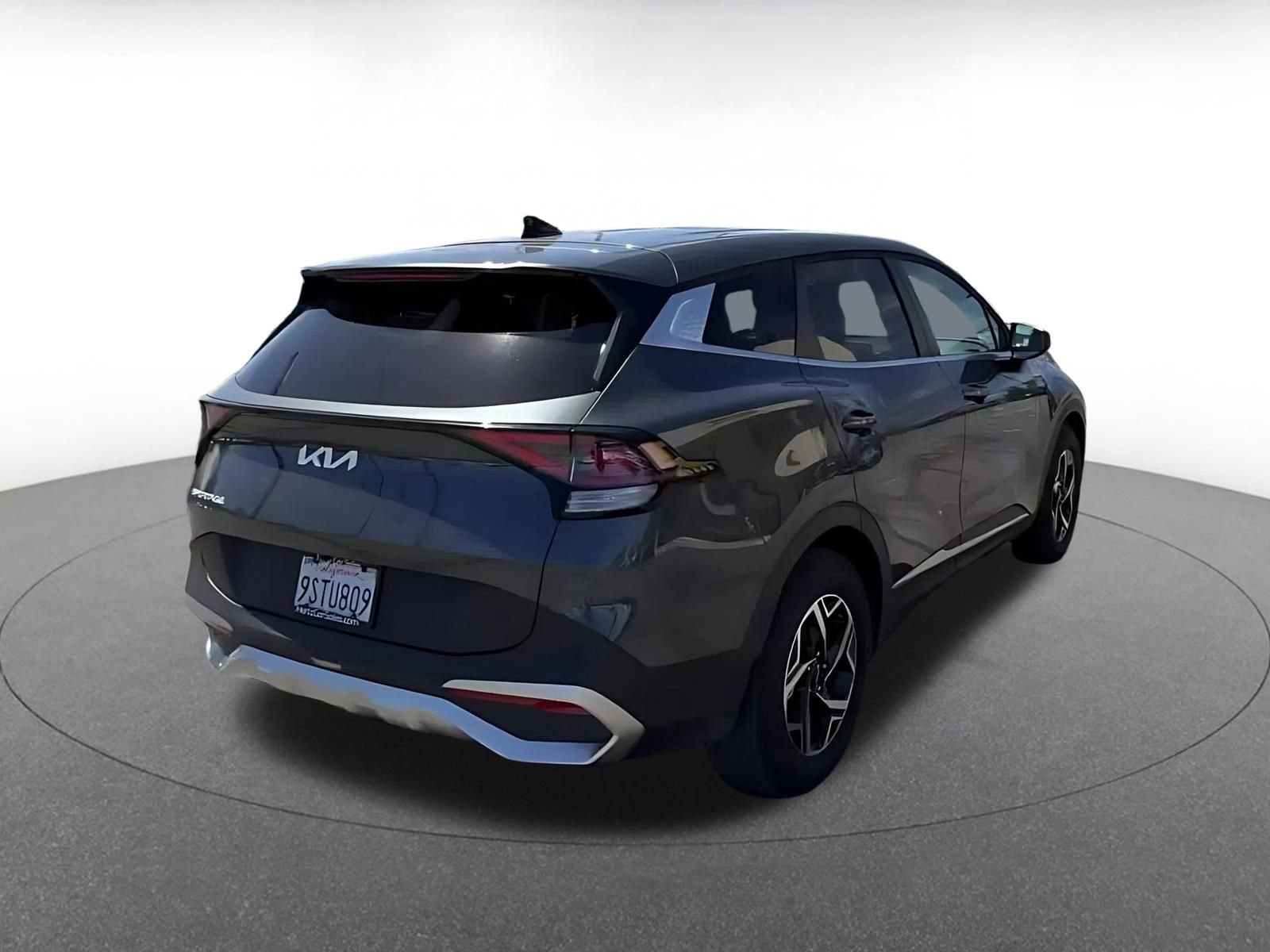 Used 2025 Kia Sportage LX image 14