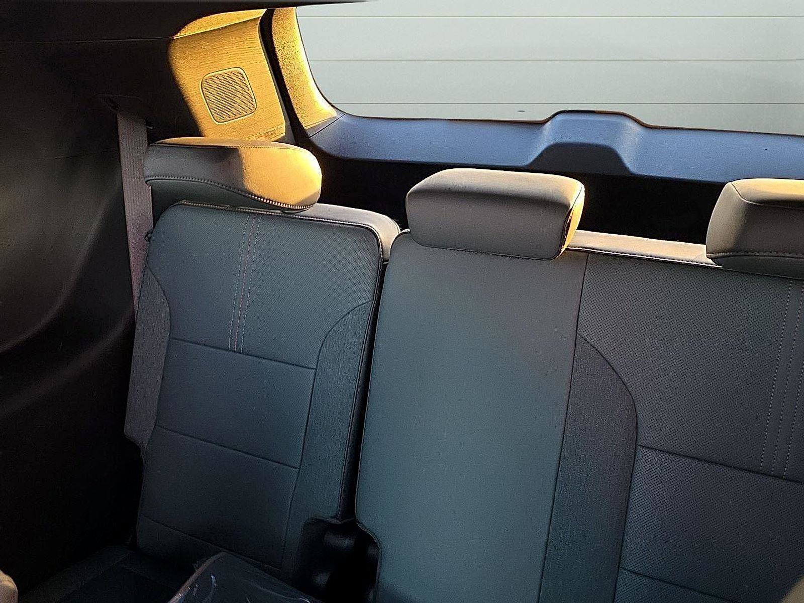 New 2026 GMC Acadia AT4 w/ Super Cruise Package image 16