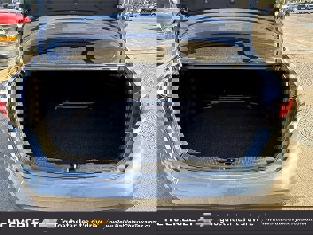 Used 2022 Toyota Corolla LE image 26