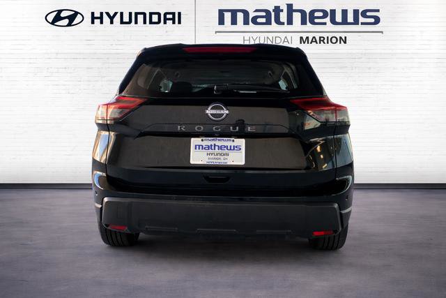 Used 2025 Nissan Rogue SV image 5