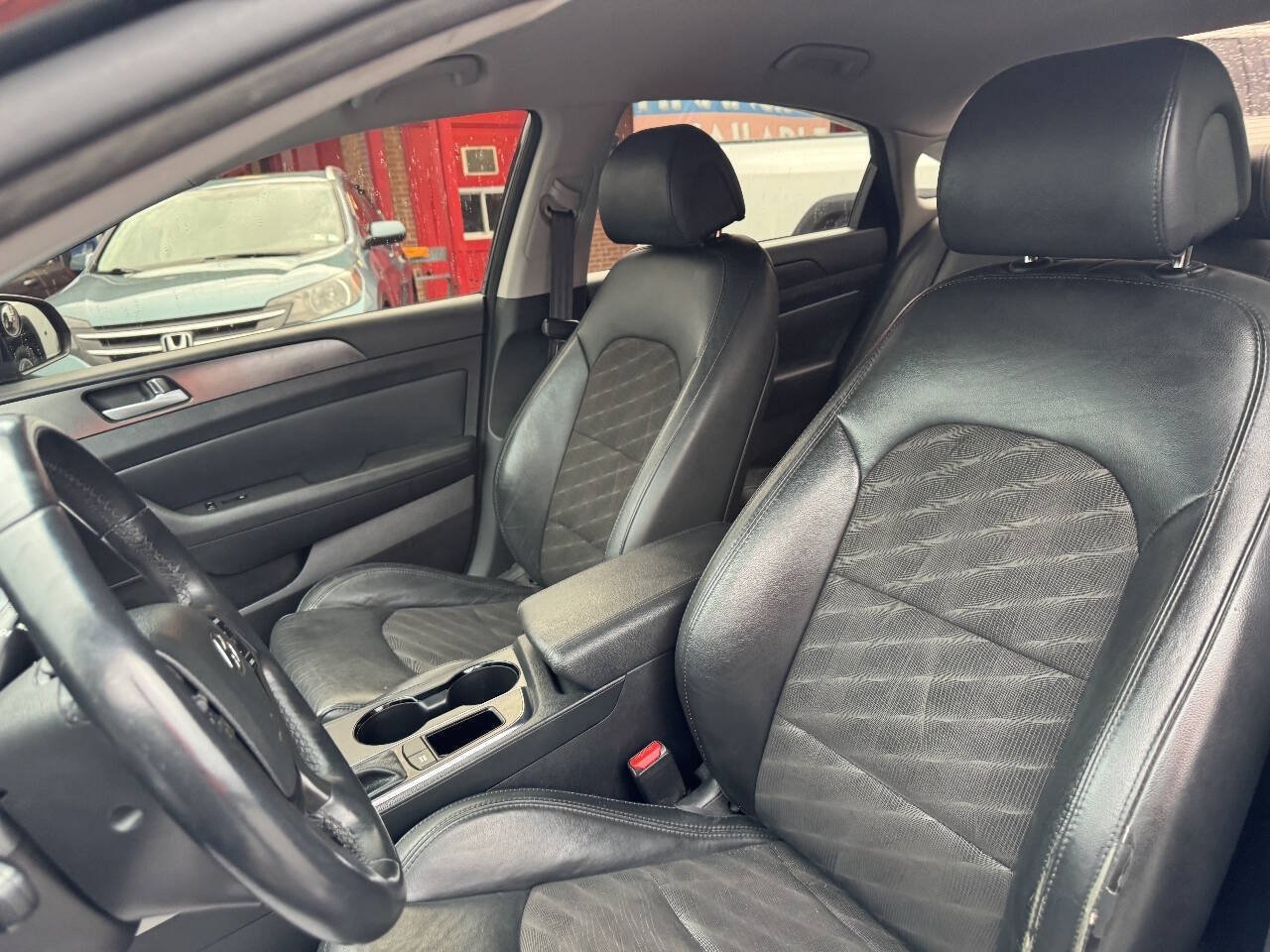 Used 2015 Hyundai Sonata FWD image 11