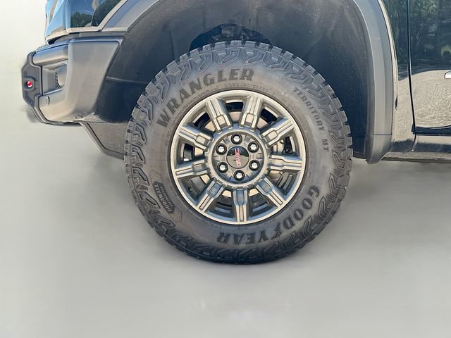 Used 2024 GMC Sierra 1500 AT4X AWD/4WD image 39