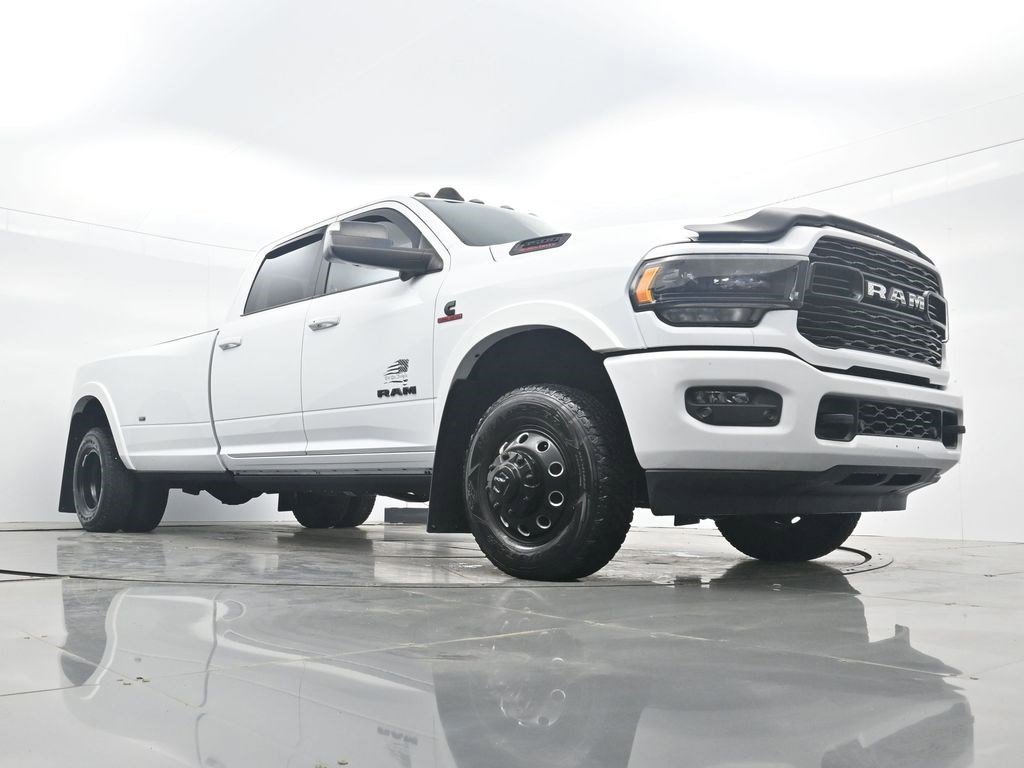 Used 2022 RAM 3500 Limited w/ Max Tow Package image 28