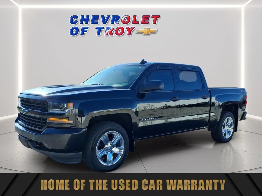 Used 2018 Chevrolet Silverado 1500 Custom w/ Custom Value Package AWD/4WD image 4