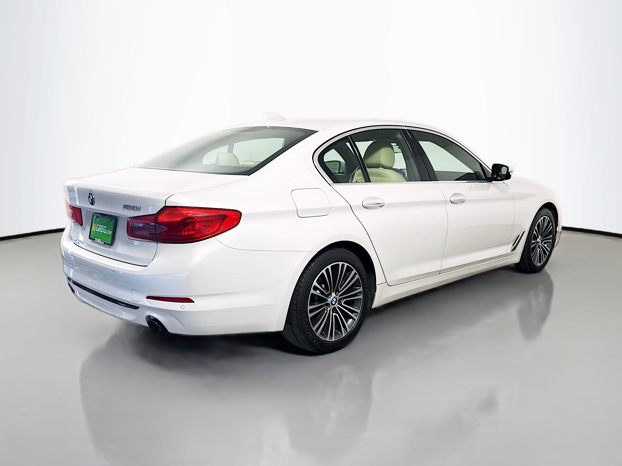 Used 2018 BMW 530i RWD image 10