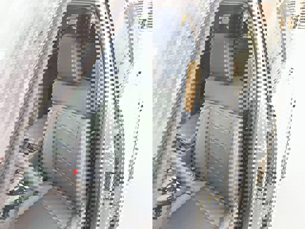 New 2025 Hyundai Santa Fe Limited image 28