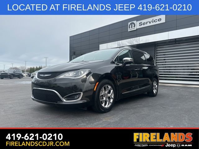 Used 2020 Chrysler Pacifica Limited image 3