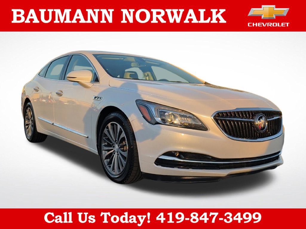 Used 2019 Buick LaCrosse Essence w/ Sun and Shade Package AWD/4WD image 7
