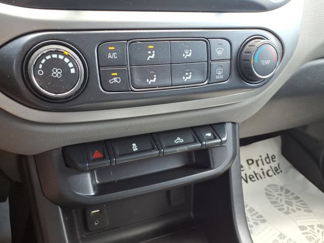 Used 2018 Chevrolet Colorado LT w/ LT Convenience Package AWD/4WD image 19