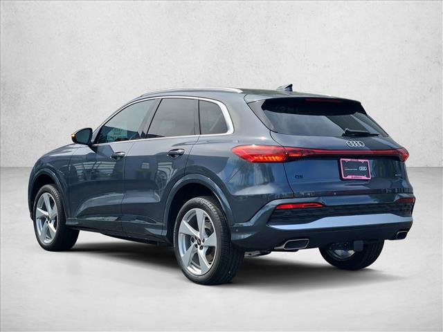 Certified 2025 Audi Q5 Premium AWD/4WD image 8