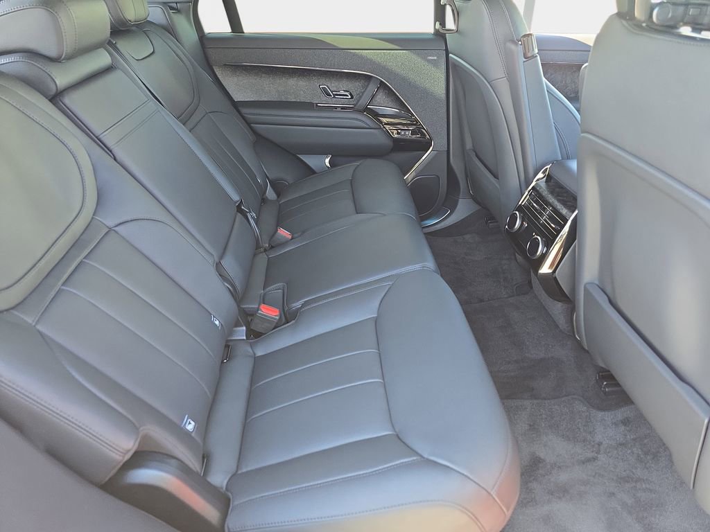 New 2025 Land Rover Range Rover Sport SE AWD/4WD image 11