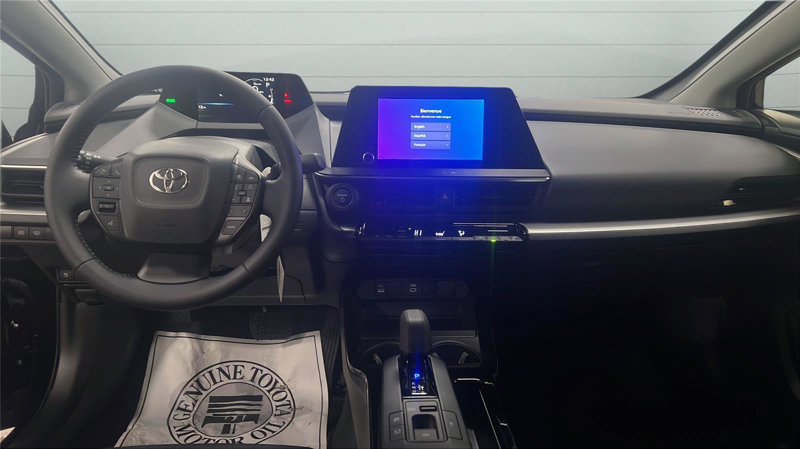 New 2026 Toyota Prius LE image 10